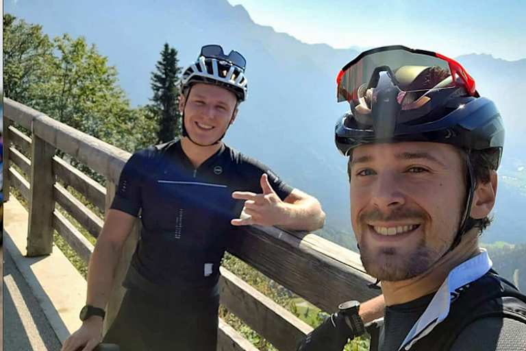 Philipp Öttl /re.) mit Hobelsberger