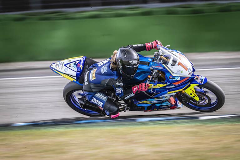 Frauenpower in der IDM: Lucy Michel auf Yamaha