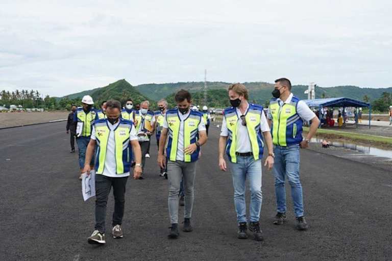 Unter anderen war Loris Capirossi bei der Streckeninspektion dabei