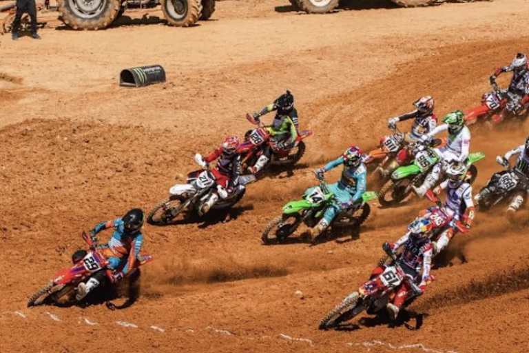 Henry Jacobi (#29) ist am Start meistens vorne