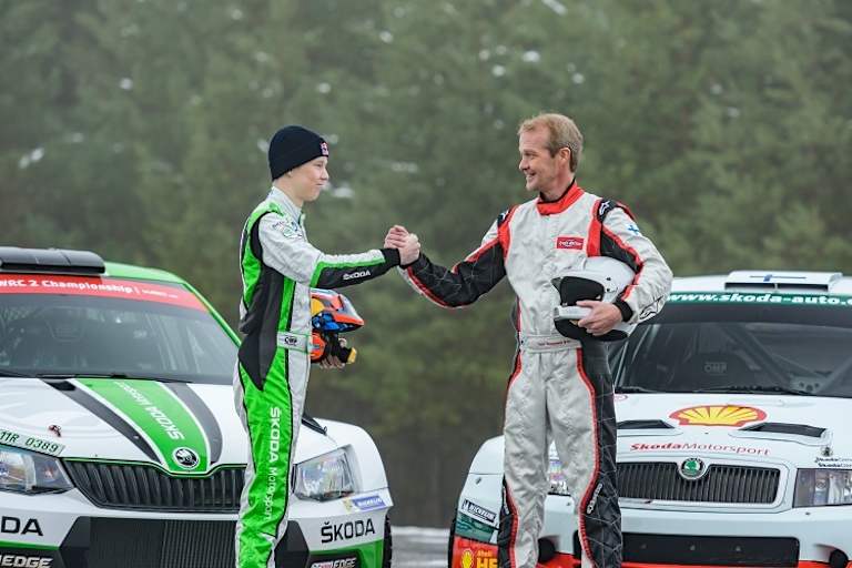 Kalle (li.) und Harri Rovanperä beim Skoda-Test