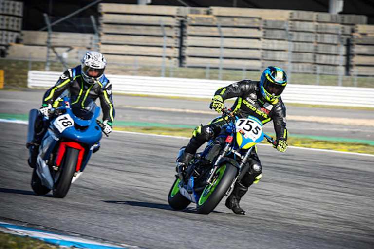 Nicolai Kraft vor dem Superbike