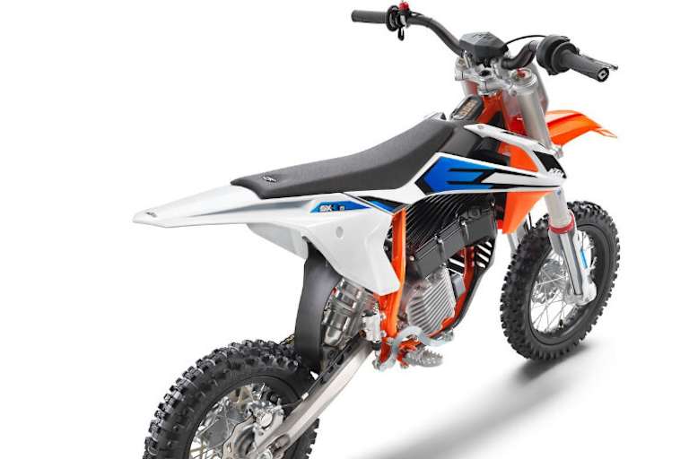 Der Hauptpreis: Eine KTM SX-E 5 
