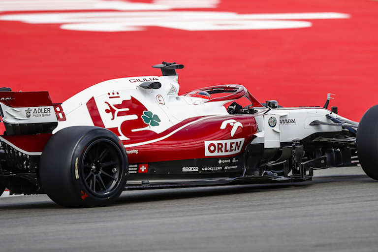 So sehen die hinteren Felgen ohne Radkappen aus