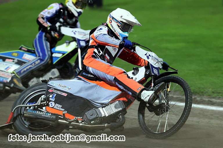 Lukas Baumann (hinten) gegen Wiktor Lampart