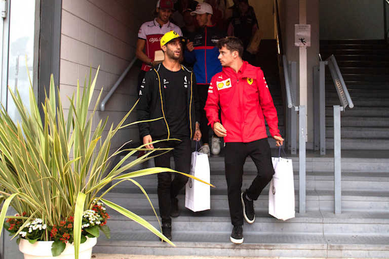 Daniel Ricciardo und Charles Leclerc