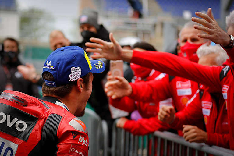 Jubel bei Ducati nach dem zweiten Saisonsieg durch Jack Miller