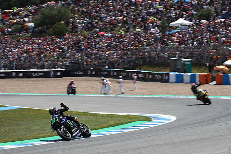 Nach dem Rennen: Franky Morbideli winkt den 58.000 Zuschauern in Jerez zu
