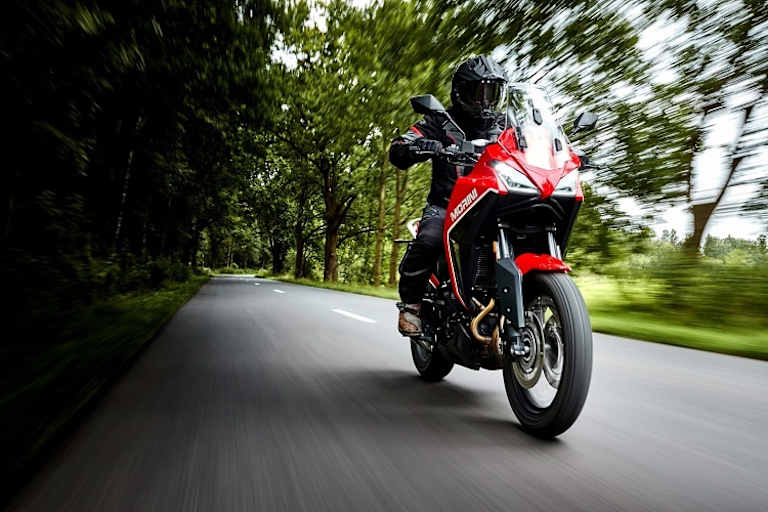 Einführungspreis 7599 Euro: Exklusivität muss im Falle der Moto Morini X-Cape 649 nicht teuer sein