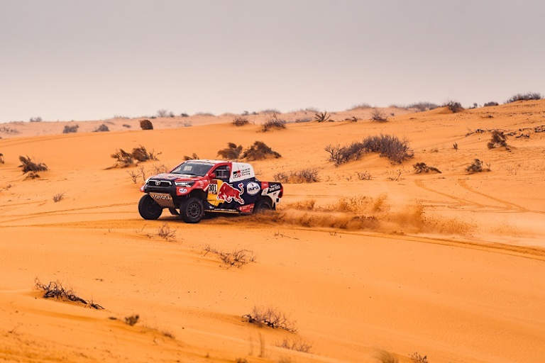 Nasser Al-Attiyah im Toyota Hilux