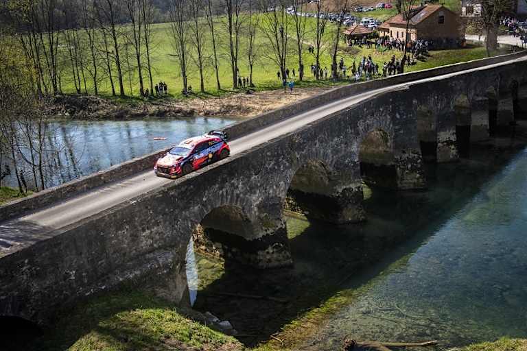 Thierry Neuville kann auch noch gewinnen