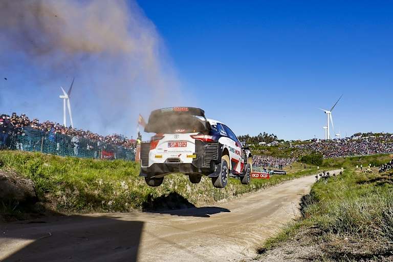 Sébastien Ogier beim Fafe-Sprung