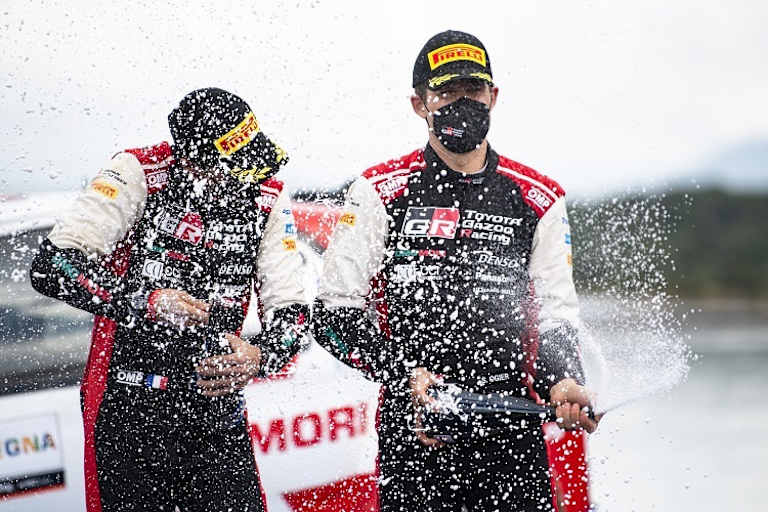 53 Mal nahm Julien Ingrassia mit Sébastien Ogier eine Champagner-Dusche