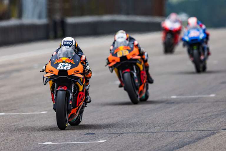 KTM im Vormarsch: Miguel Oliveira vor Brad Binder