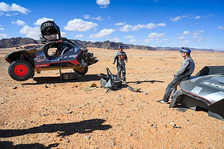 Stéphane Peterhansel beim Crash am Sonntag