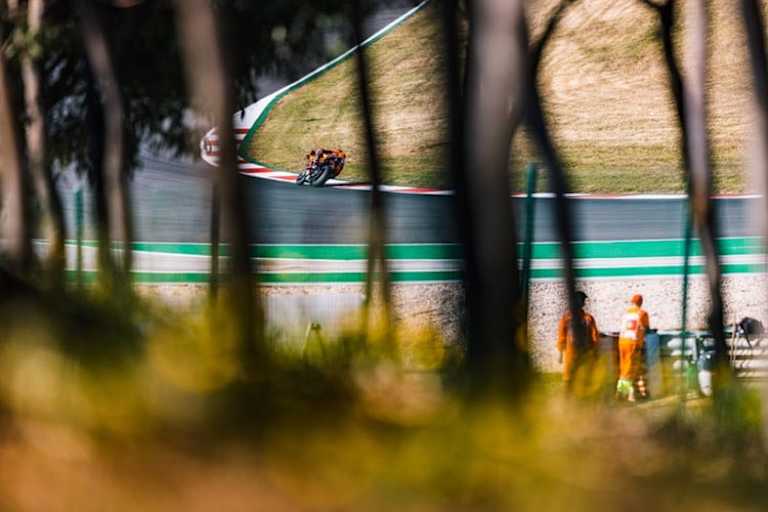 Malerische Kulisse: Petrucci in Portimão