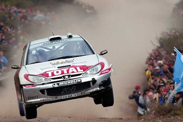 Peugeot - statt Doppelsieg zweifache Disqualifikation