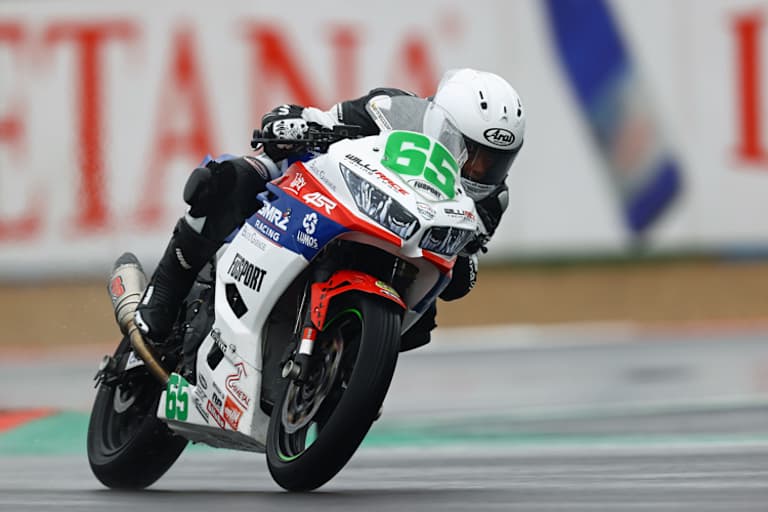 Australierin in action