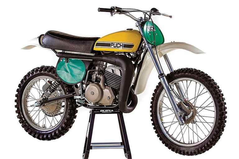 Die revolutionäre 'Twin Carb' Enzylinder-Puch mit zwei Vergasern, die von Puch als 'Harry Everts Replika' verkauft wurde