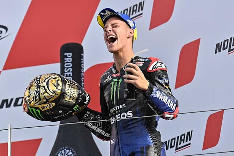Jubel in Misano: Quartararo (zehn Podestplätze in 16 Rennen) ist Weltmeister