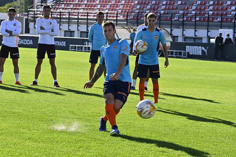 Im Vorfeld des Grand Prix in Valencia trainierte Fabio Quratararo beim dort ansässigen Fußballclub mit