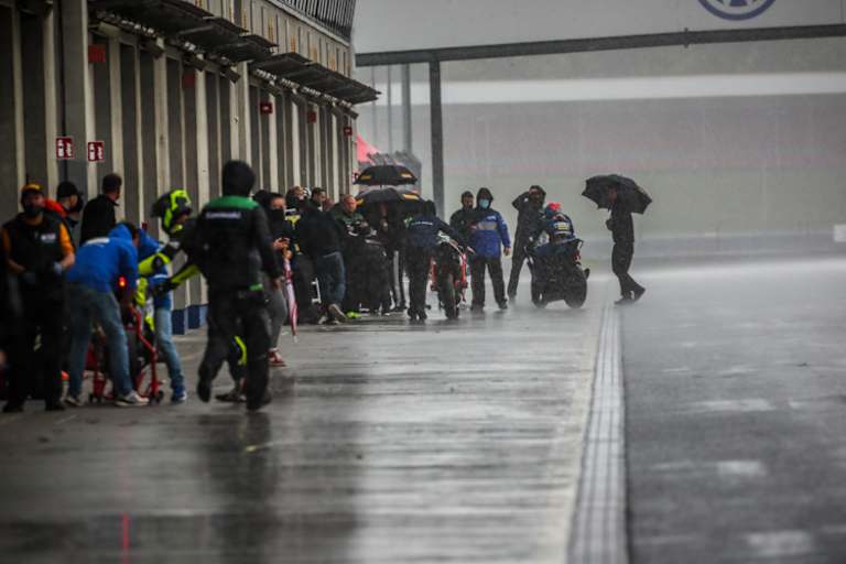 Kalte Dusche in Oschersleben