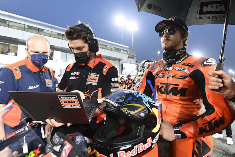 Gardner in Aktion auf der Kalex in den Ajo-Farben