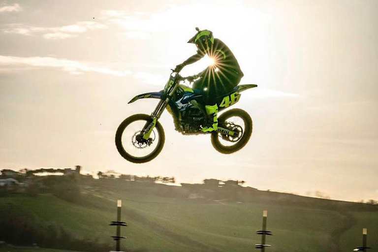 Mit 41 Jahren verstärkt Rossi ein Offroad-Training