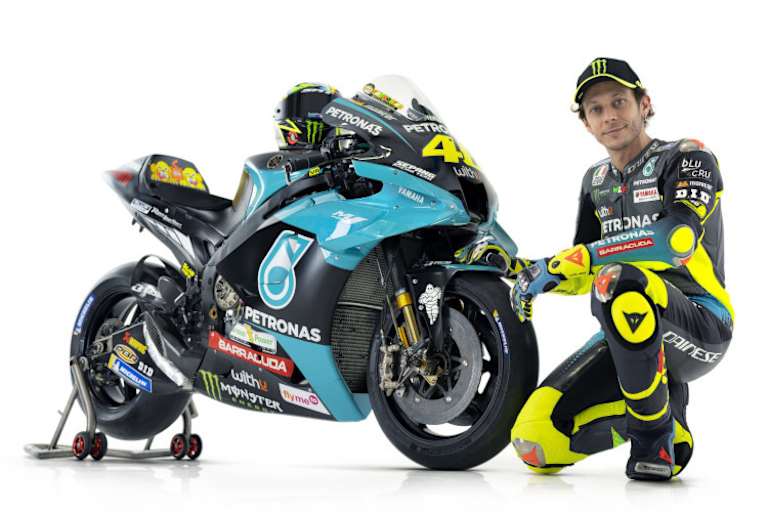 Valentino Rossi neben seiner neuen Petronas-Yamaha