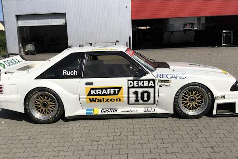 Um den Einsatz des klangvollen V8 kümmert sich Mücke Motorsport. 