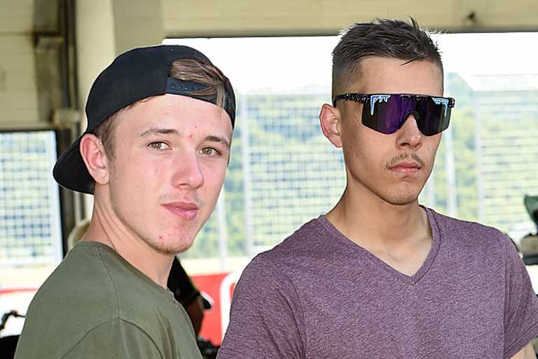 Kevin Kölsch (r.) und sein noch jüngerer Kollege Luca Schmidt