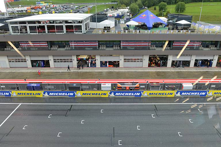 Red Bull Ring am Sonntag 8.20 Uhr: Der Regen wird stärker