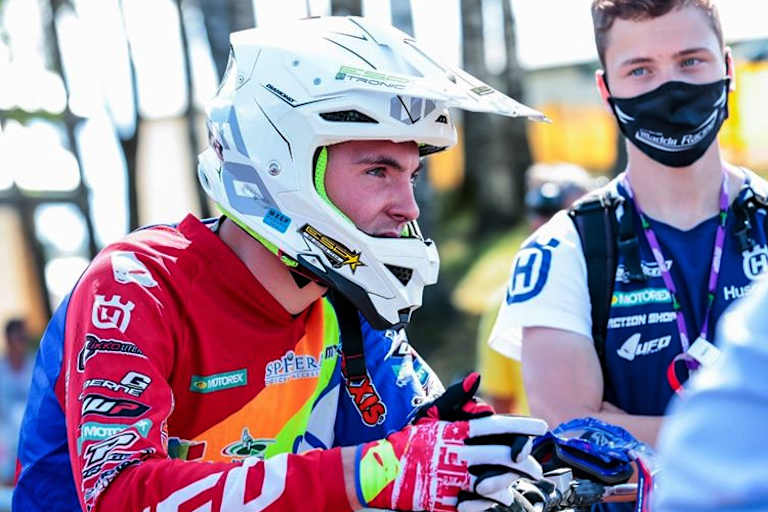 Maximilian Spies überzeugte mit Rang 6 im ersten EMX250 Lauf