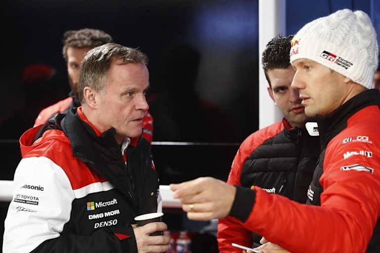 Toyota-Teamchef Tommi Mäkinen und Sébastien Ogier 
