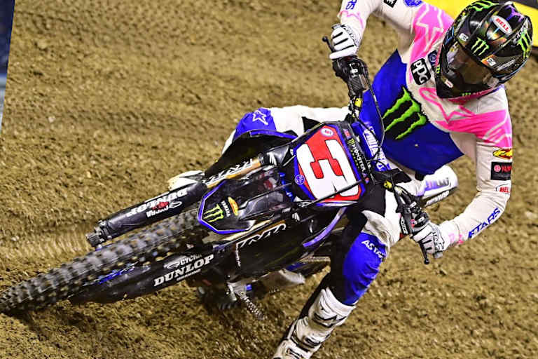 Eli Tomac mit dem Redplate des Tabellenführers in Detroit