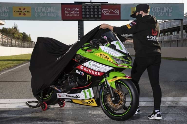 Ana Carrasco enthüllte ihr Motorrad für die SSP-WM 300