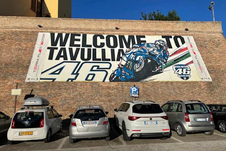 Schon zuvor hing dort jahrelang ein Rossi-Banner