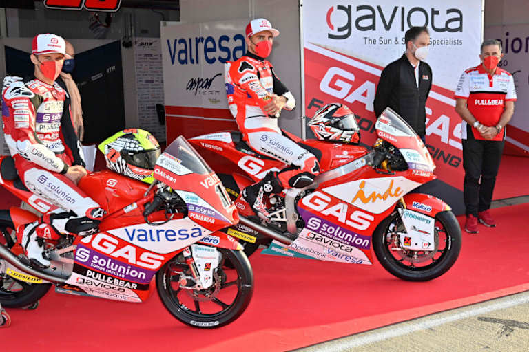 Albert Arenas (Mitte) erstmals im GASGAS-Look