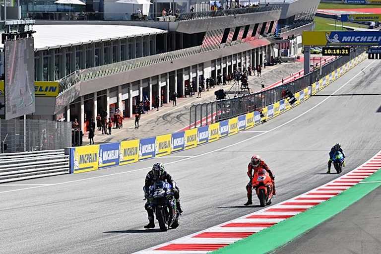 Spielberg-1: Maverick Viñales vor Iker Lecuona und Joan Mir