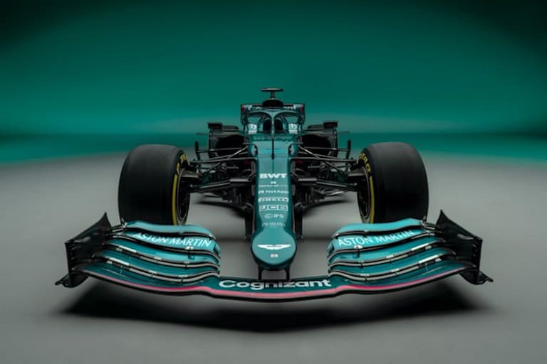 Der neue McLaren MCL35M-Mercedes