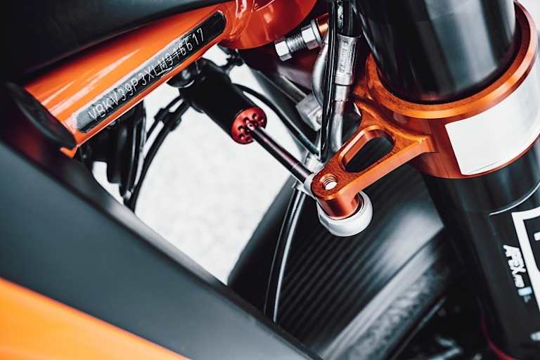 WP Apex Pro Seering Damper: Für herzhafte Beschleunigung ohne Lenkerschlagen