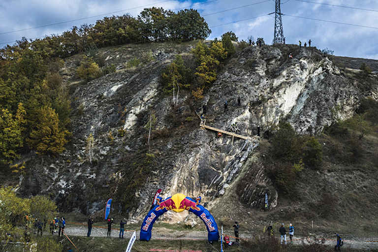 Der Italiener wurde zum ersten Sieger der neuen Formel-1-WM