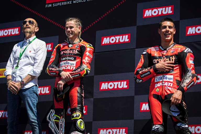 Ein stolzer Moment für Michael Rinaldi (re.)