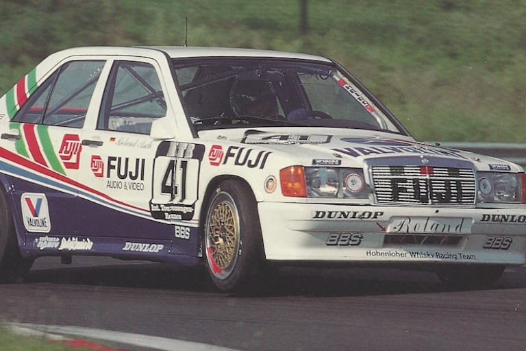 Vizemeister im ersten DTM-Jahr: 1988 Asch in jenem 190er Mercedes, den die „Untergrund-Truppe“ aus Stuttgart betreut hat