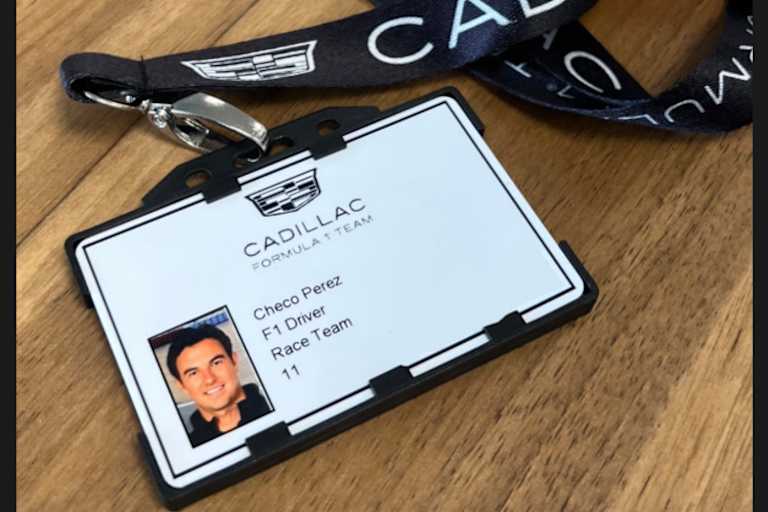 Perez' Besucherausweis