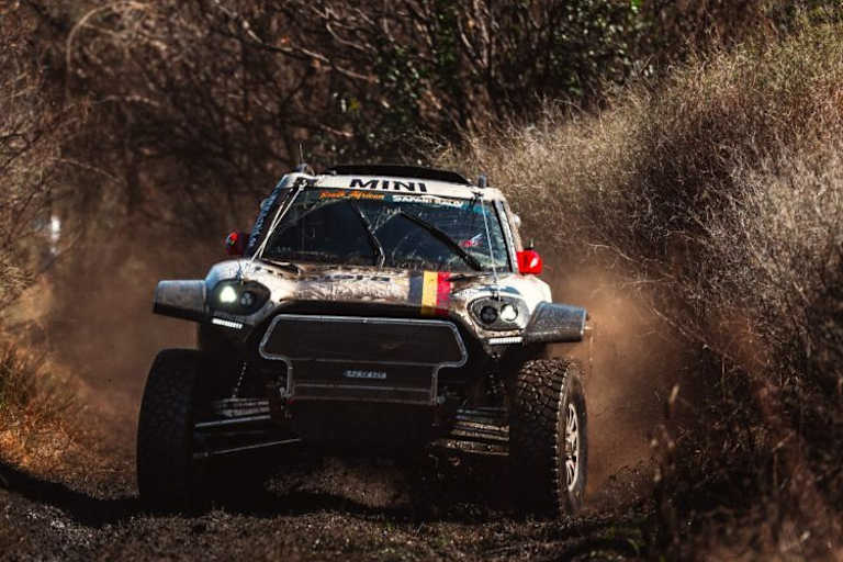 X-raid kann mit dem neuen Benziner-Mini JCW 3.0i die großen Werksteams immer wieder kräftig ärgern