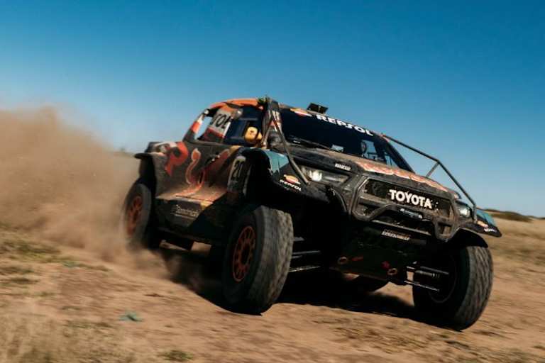Toyota tritt wieder mit einer großen Armada beim Rally Raid-WM-Lauf auf der iberischen Halbinsel an