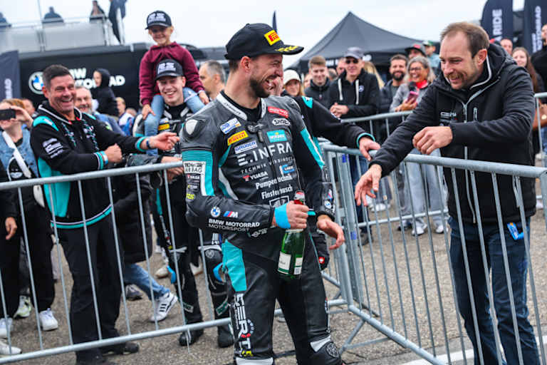 Sekt muss geteilt werden