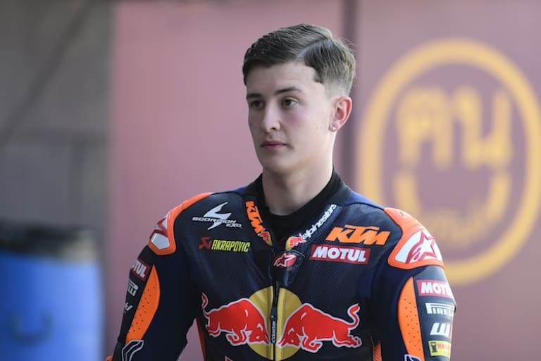 Statt Jacob Roulstone: Joel Esteban startet erneut für Tech3 in der Moto3
