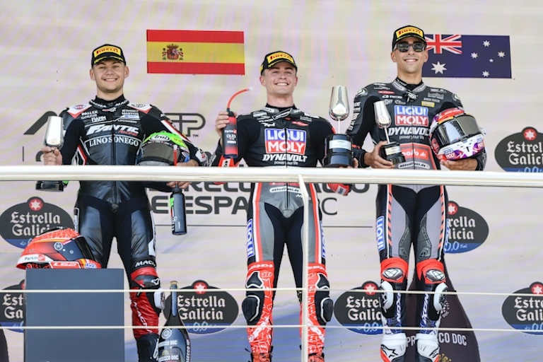 Gonzalez, Baltus (li.), Agius (re.) in Jerez: Eines von zehn Dreifach-Podien für Hersteller Kalex